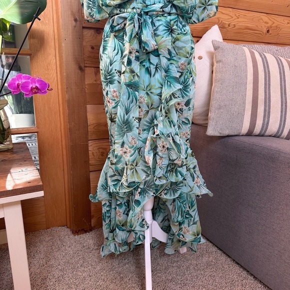 AMTIOUS Floral Print VNeck Short Sleeve Tie Waist Ruffled Maxi Dress Small - Picture 9 of 11